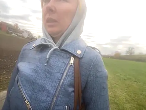 Snapshot of JeniJansi chatting on 30, 10, 2025 JeniJansi online show from 30, 10, 2025