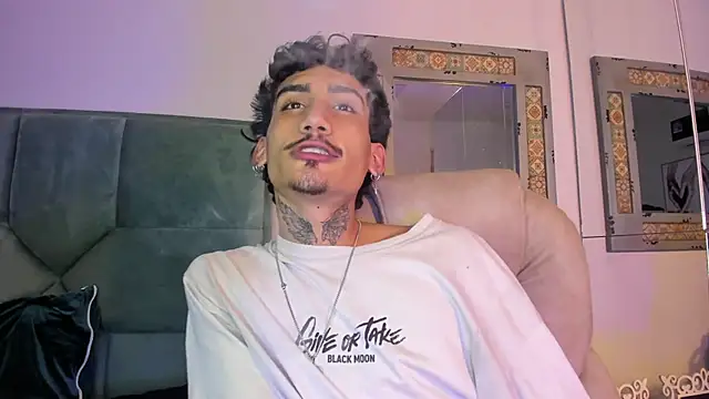 Snapshot of Mr_Strike chatting on 14, 12, 2025 Mr Strike online show from 14, 12, 2025