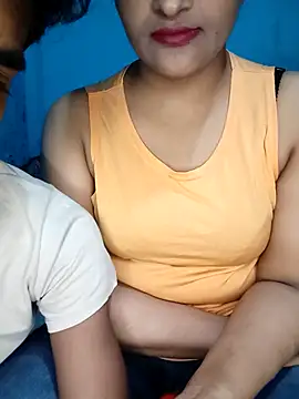 CoupleShow 432 online show from 18, 11, 2025