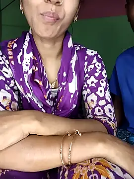 Snapshot of CoupleShow_432 chatting on 17, 2, 2026 CoupleShow 432 online show from 17, 2, 2026