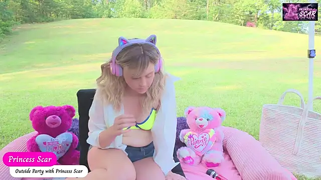 Snapshot of daddysprincess731 chatting on 20, 7, 2026 daddysprincess731 online show from 20, 7, 2026