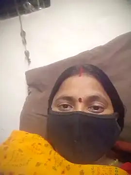 Snapshot of QRESABABY chatting on 31, 10, 2025 QRESABABY online show from 31, 10, 2025