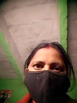 Snapshot of QRESABABY chatting on 8, 11, 2025 QRESABABY online show from 8, 11, 2025