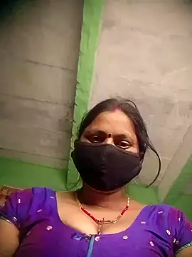 Snapshot of QRESABABY chatting on 9, 11, 2025 QRESABABY online show from 9, 11, 2025