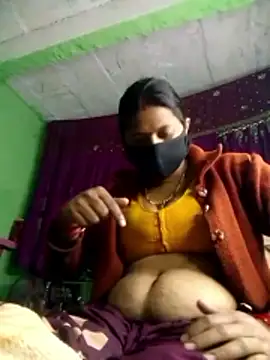 Snapshot of QRESABABY chatting on 2, 12, 2025 QRESABABY online show from 2, 12, 2025