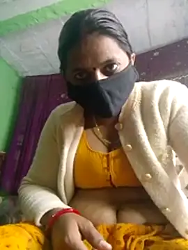 Snapshot of QRESABABY chatting on 5, 12, 2025 QRESABABY online show from 5, 12, 2025