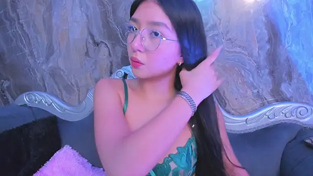 sydney miller  online show from 22, 12, 2025