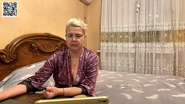 Snapshot of Galatea_2025 chatting on 8, 11, 2025 Galatea 2025 online show from 8, 11, 2025