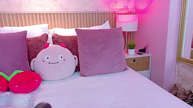 AdelineJhones online show from 23, 2, 2026