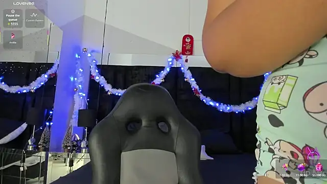 EmmadaSilva online show from 20, 12, 2025