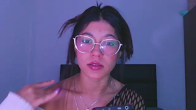 Snapshot of LissyM chatting on 14, 11, 2025 LissyM online show from 14, 11, 2025