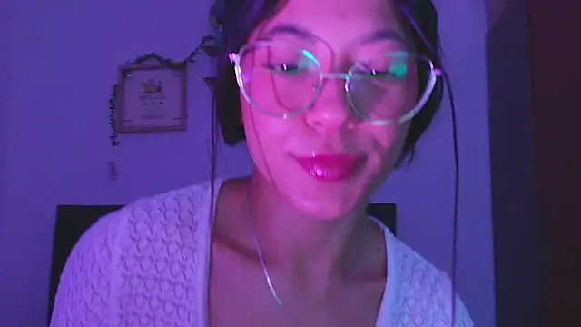 Snapshot of LissyM chatting on 23, 11, 2025 LissyM online show from 23, 11, 2025