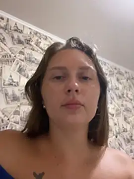 Snapshot of Elina1 chatting on 28, 7, 2026 Elina1 online show from 28, 7, 2026