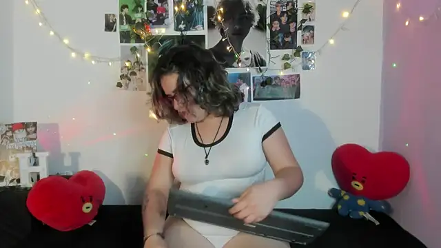 Rose Hellen online show from 27, 10, 2025