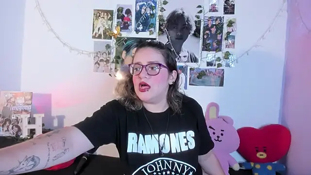 Rose Hellen online show from 8, 11, 2025