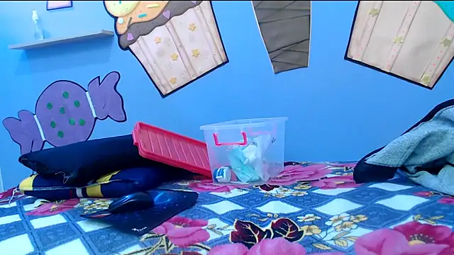 Snapshot of katty18love18 chatting on 24, 11, 2025 katty18love18 online show from 24, 11, 2025