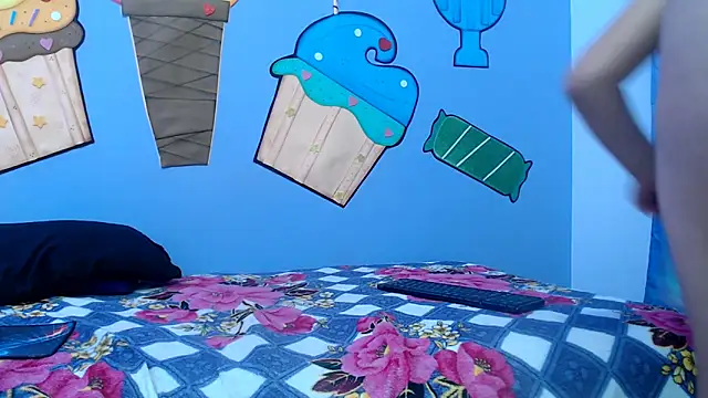 Snapshot of katty18love18 chatting on 14, 12, 2025 katty18love18 online show from 14, 12, 2025