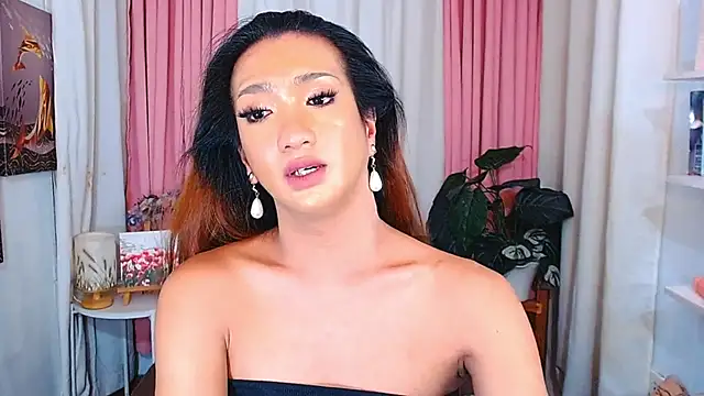 Snapshot of DianaFierce chatting on 23, 11, 2025 DianaFierce online show from 23, 11, 2025