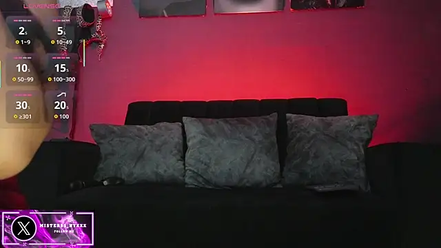 Snapshot of Misterss-Nyxxx chatting on 7, 1, 2026 Misterss-Nyxxx online show from 7, 1, 2026