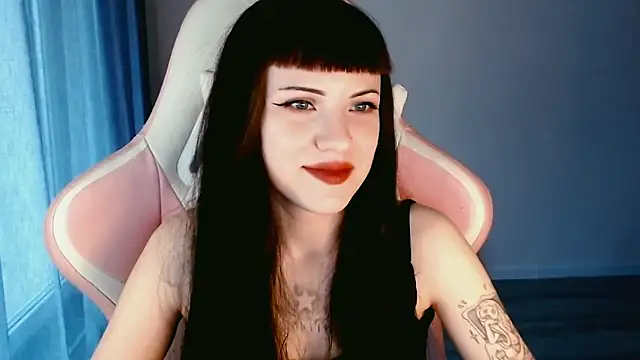 Snapshot of astra_rift chatting on 4, 5, 2026 astra rift online show from 4, 5, 2026
