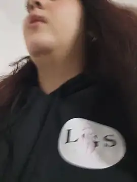 mirandahvelez online show from 25, 10, 2025