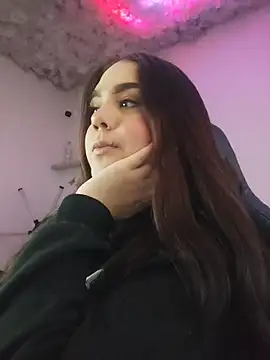 mirandahvelez online show from 27, 11, 2025