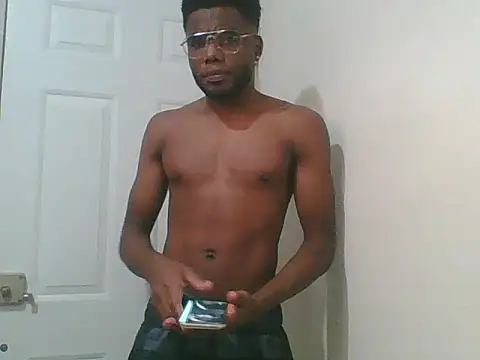 Snapshot of Suamyst_25 chatting on 23, 10, 2025 Suamyst 25 online show from 23, 10, 2025