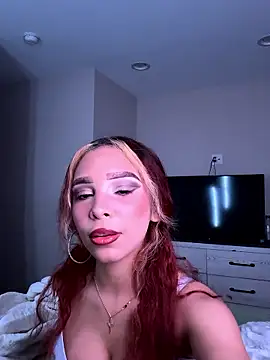 Snapshot of Latinagf chatting on 6, 11, 2025 Latinagf online show from 6, 11, 2025