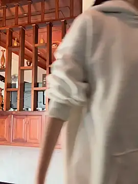 Snapshot of Emily-y chatting on 14, 12, 2025 Emily-y online show from 14, 12, 2025