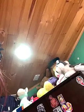 Snapshot of Emilyy-18 chatting on 27, 10, 2025 Emilyy-18 online show from 27, 10, 2025