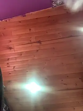 Snapshot of Emilyy-18 chatting on 1, 12, 2025 Emilyy-18 online show from 1, 12, 2025