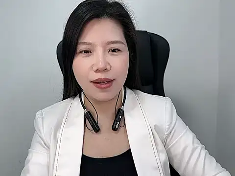 Snapshot of helen31 chatting on 23, 10, 2025 helen31 online show from 23, 10, 2025