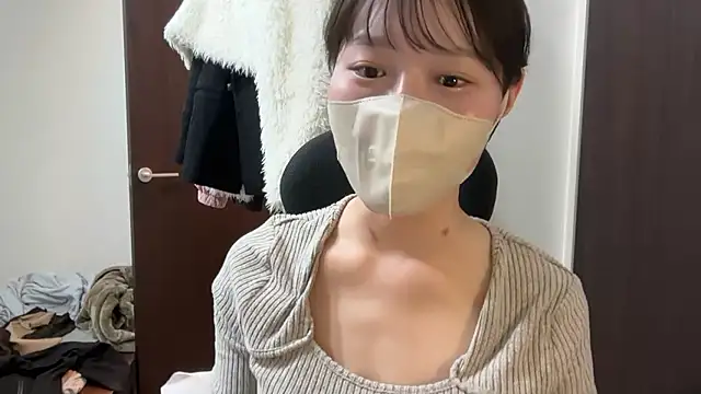 karenchaaan online show from 15, 3, 2026