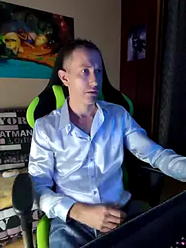 Snapshot of Gamerinleather chatting on 25, 10, 2025 Gamerinleather online show from 25, 10, 2025