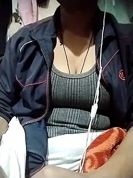 Snapshot of Ezabelljohn chatting on 21, 12, 2025 Ezabelljohn online show from 21, 12, 2025