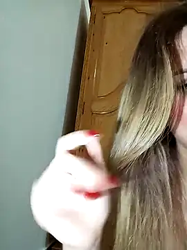 Snapshot of indilasixeey chatting on 4, 2, 2026 indilasixeey online show from 4, 2, 2026