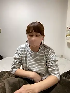 Snapshot of HONMONOHUUHU chatting on 28, 11, 2025 HONMONOHUUHU online show from 28, 11, 2025