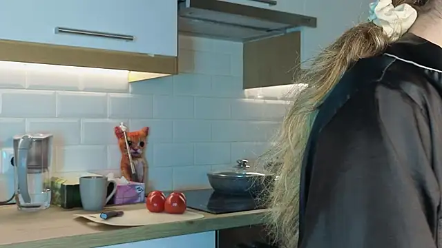 CasandraMickell online show from 8, 11, 2025