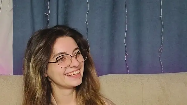 CasandraMickell online show from 18, 11, 2025