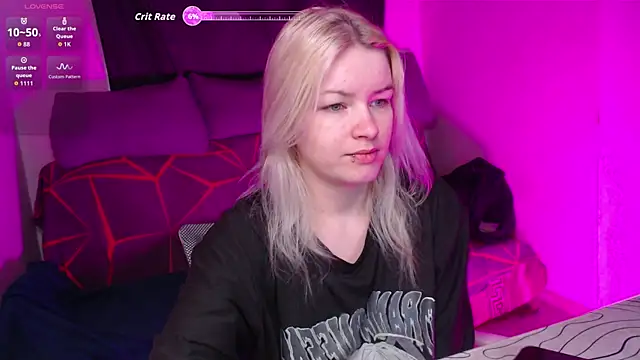 Snapshot of CherryNight6 chatting on 25, 4, 2026 CherryNight6 online show from 25, 4, 2026