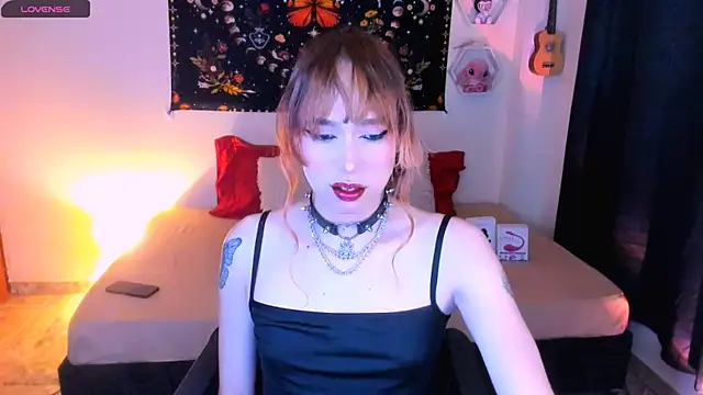 AdelineEsposito online show from 30, 11, 2025