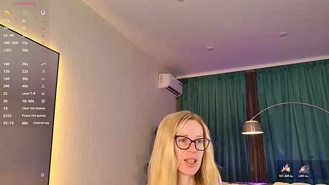 Snapshot of Kess-Edison chatting on 10, 7, 2026 Kess-Edison online show from 10, 7, 2026