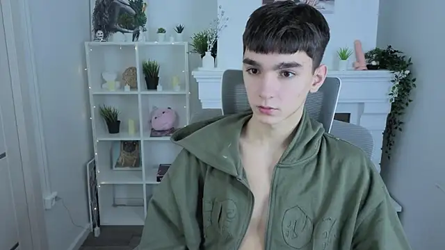 Snapshot of YamiTwink chatting on 30, 11, 2025 YamiTwink online show from 30, 11, 2025