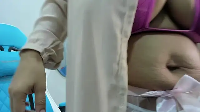 agata18  online show from 21, 11, 2025