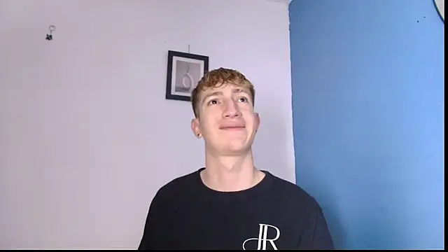 Snapshot of Erick_Taylor3 chatting on 18, 4, 2026 Erick Taylor3 online show from 18, 4, 2026