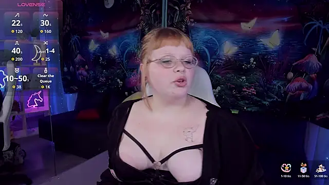 Snapshot of LottieReed chatting on 18, 11, 2025 LottieReed online show from 18, 11, 2025