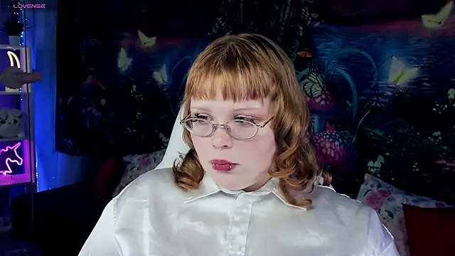 Snapshot of LottieReed chatting on 3, 12, 2025 LottieReed online show from 3, 12, 2025