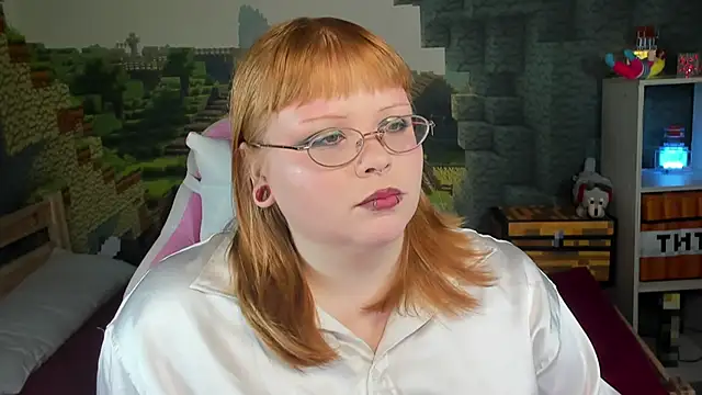 Snapshot of LottieReed chatting on 14, 12, 2025 LottieReed online show from 14, 12, 2025