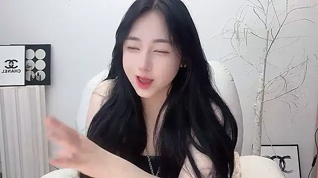 Snapshot of Love-hanzaizai718 chatting on 17, 11, 2025 Love-hanzaizai718 online show from 17, 11, 2025