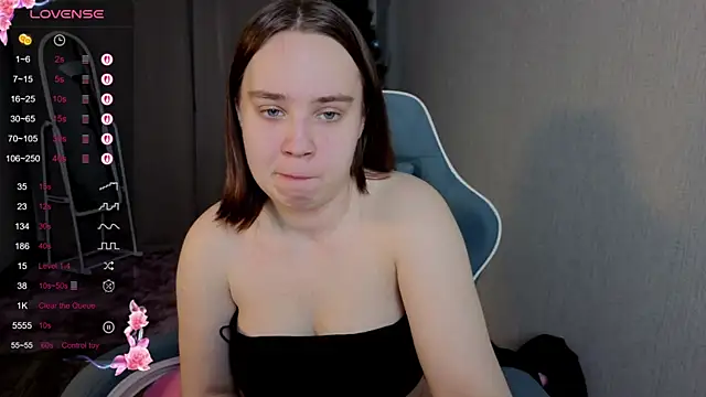 LunaDreeam online show from 15, 12, 2025